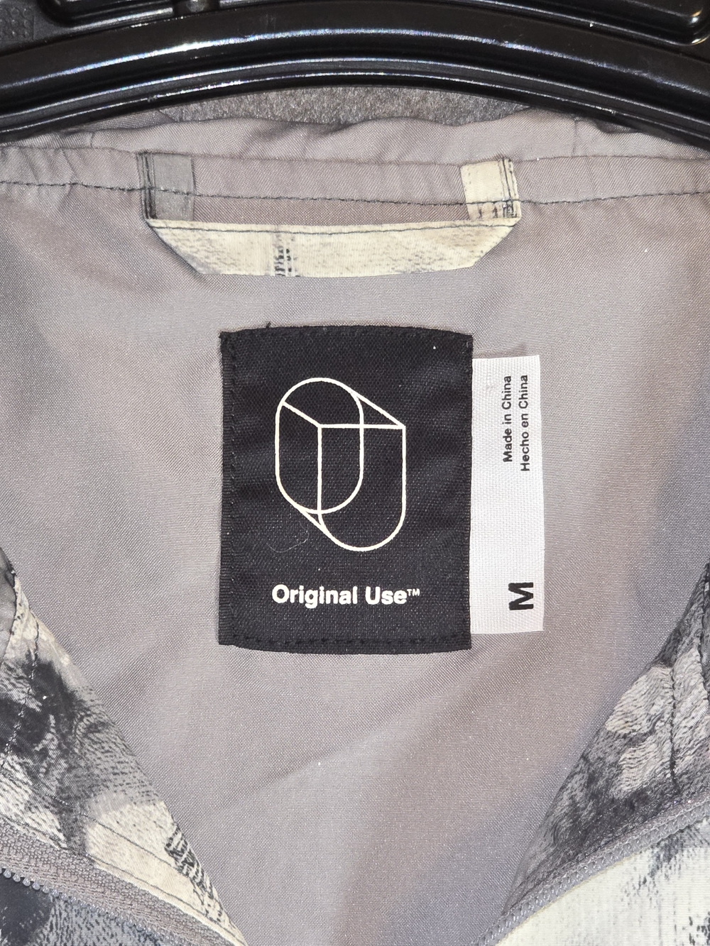 Original Use Gray & White Floral Windbreaker Medium - Picture 4 of 16